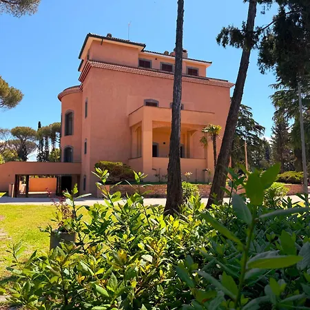 Due Leoni - Casa Per Turismo Cattolico מלון