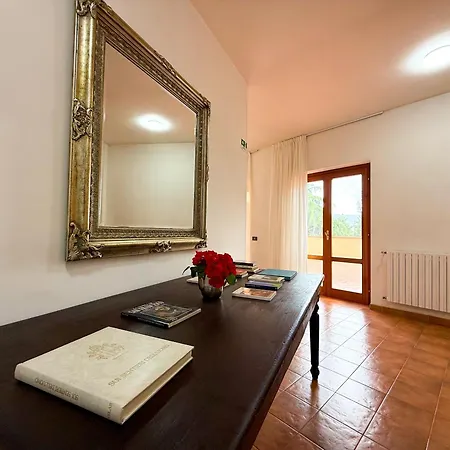 Due Leoni - Casa Per Turismo Cattolico Отель