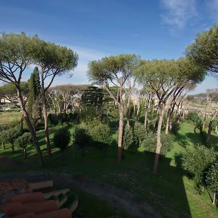 Отель Due Leoni - Casa Per Turismo Cattolico Рим