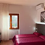 Hotel Due Leoni - Casa Per Ferie Roma